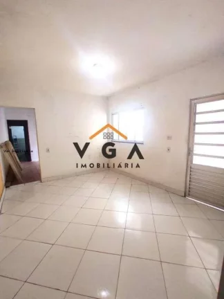 Imagem Casa para Venda em Ferraz de Vasconcelos, Jardim Helena, 5 dormitórios, 4 banheiros, 1 vaga