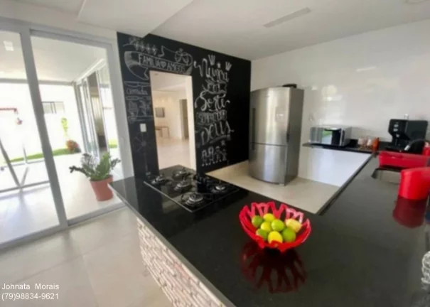 Imagem Casa à venda no Maikai Residencial Resort - 4 quartos, 4 suítes, área gourmet e 4 vagas de garagem.