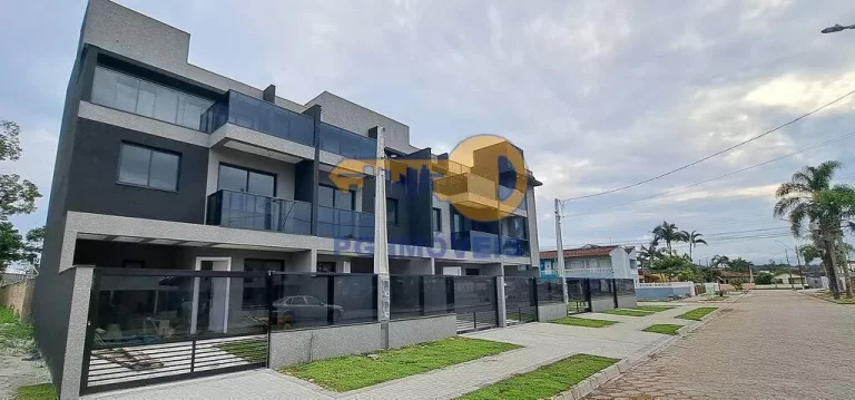 Imagem ÓTIMOS SOBRADOS TRÍPLEX COM 3 DORMITÓRIOS NO BALNEÁRIO GAIVOTAS