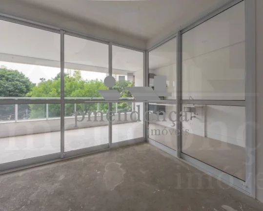 Imagem Apartamento com 4 suítes e 4 vagas à venda em Vila Romana, 188 m²