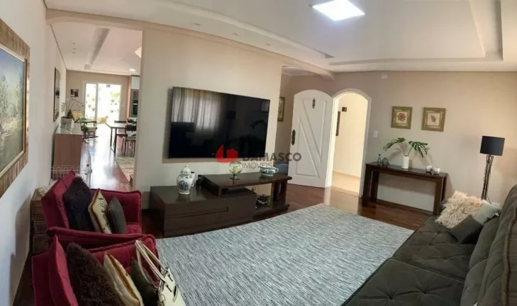 Imagem Sobrado à venda 3 Quartos, 1 Suite, 4 Vagas, 220M², Santa Maria, São Caetano do Sul - SP