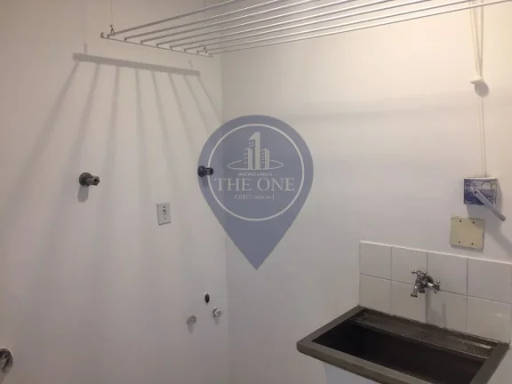 Imagem Aluguel de Casa no Itaim Bibi: 3 quartos, 1 suíte, 2 salas, 2 banheiros, 2 vagas de garagem, 150 m² - São Paulo-SP