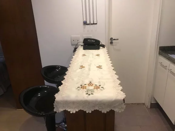 Imagem Flat para aluguel possui 30 metros quadrados com 1 quarto em Moema