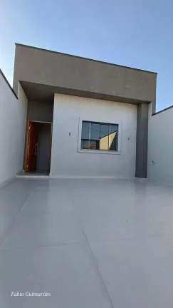 Compre esta linda casa no Ipê em Pindamonhangaba