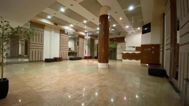 Imagem Salão comercial para eventos ou restaurantes para alugar