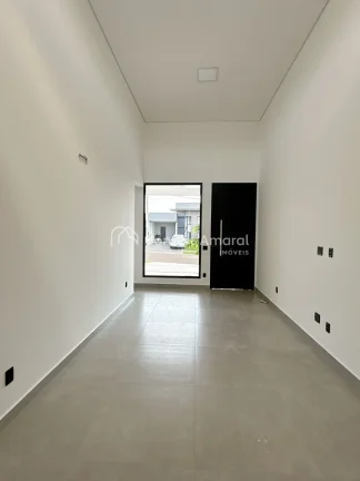 Imagem Descubra o conforto e a praticidade desta encantadora casa no Condomínio Terras da Estância. Com u...
