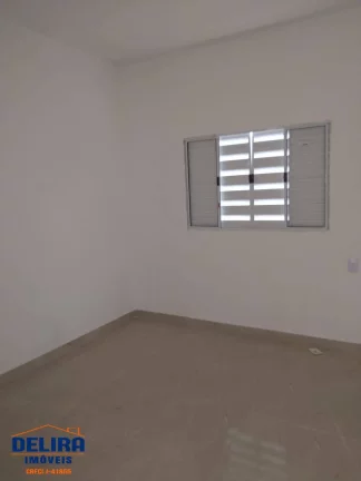 Imagem Linda Casa à Venda - Seu Novo Lar com Vista para a Natureza!