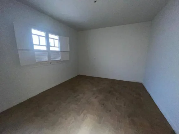 Imagem Casa Espaçosa com Quintal Grande e Porão Amplo no São Sebastião – Barbacena