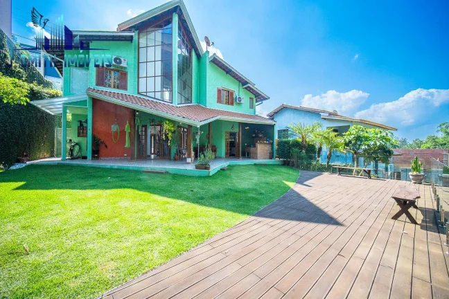 CASA ESTILO CAMPESTRE, LINDA, 3 SUÍTES. ÓTIMOS ACABAMENTOS.