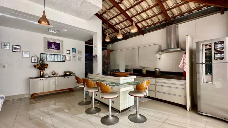 Imagem Casa de Alto Padrão no Condomínio Ouro Verde – Betim/MG  