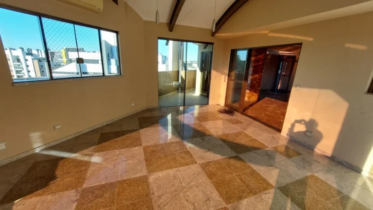 Imagem Apartamento a venda cobertura no Juvevê.4 dormitórios.360 m2