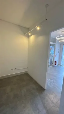 Foto do imóvel: COMERCIAL COM 50 m² - FORTE - PRAIA GRANDE SP