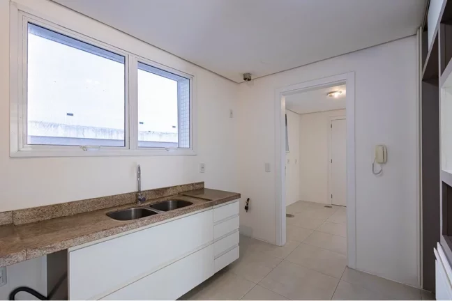 Imagem Apartamento à venda em Porto Alegre, Petrópolis, com 3 quartos, 305m2