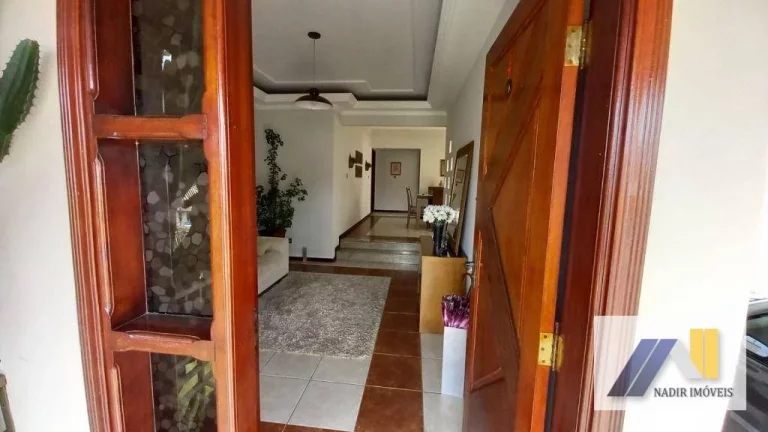 Imagem Casa com 3 Quartos à Venda, 200 m² em Altavile - Pouso Alegre