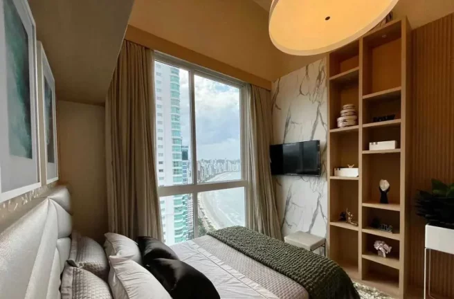 Imagem Cobertura Triplex frente mar com 7 suítes e 6 vagas de garagem em Balneário Camboriú