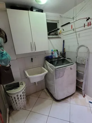 Imagem Casa em Condomínio para Venda em Rio de Janeiro, Curicica, 2 dormitórios, 2 suítes, 3 banheiros, 1 vaga