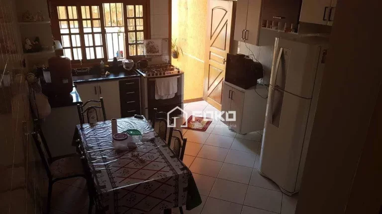 Imagem Sobrado com 2 dormitórios à venda, 200 m² por R$ 649.000,00 - Parque Continental I - Guarulhos/SP