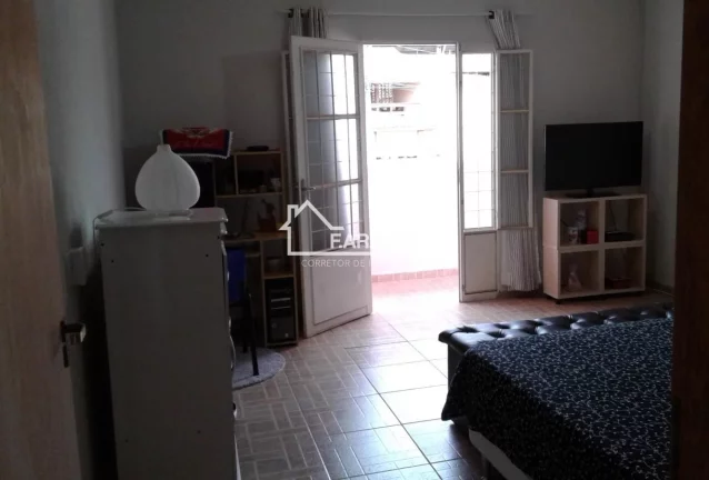 Imagem Casa à venda em Jardim Ana Maria com 234m² 3 quartos, 2 vagas