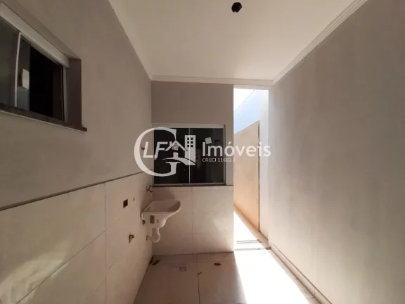 Imagem Linda casa à venda com acabamento impecável e localização privilegiada.