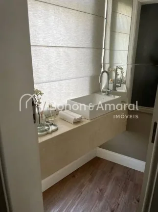 Imagem Casa de Condomínio com 3 Quartos e 4 banheiros à Venda, 262 m² por R$ 1.350.000