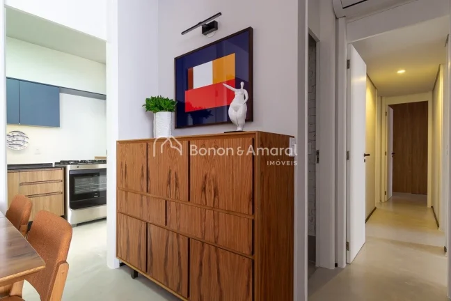 Imagem No coração do Cambuí, descubra este lindo apartamento mobiliado, totalmente reformado e com proje...