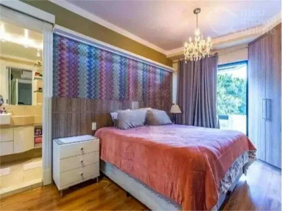 Imagem Apartamento com 140m2, 3 quartos (1 suíte) e 3 vagas a venda em Pinheiros, São Paulo