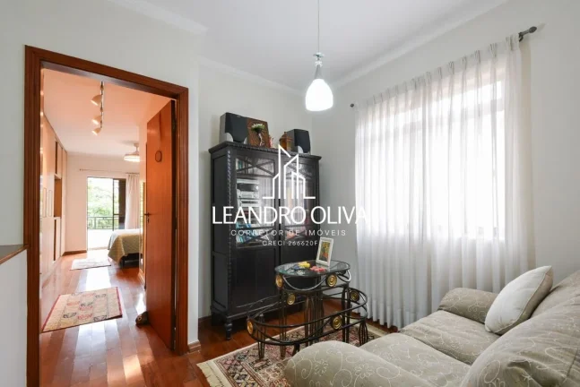 Imagem Vila Clementino – Sobrado à Venda 3 Suítes | 3 Vagas | 244 m² de Área Construída