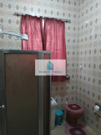 Imagem Oportunidade Imperdível: Casa à Venda em São João de Meriti-RJ, no Bairro Agostinho Porto - 3 quartos, 1 banheiro, 3 vagas, 92m².