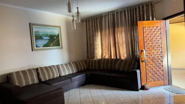 Imagem Sobrado com 4 dormitórios à venda, 350 m² por R$ 870.000,00 - Parque São Cristóvão - Taubaté/SP