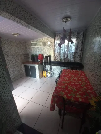 Imagem Casa com 3 Quartos e Espaço Gourmet no Bairro Violete, Alfredo Vasconcelos/MG