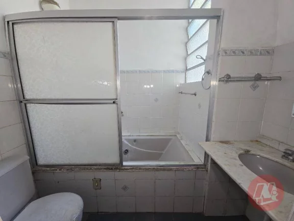 Imagem Apartamento com 2 dormitórios para alugar, 64 m² por R$ 2.585,00/mês - Rio Branco - Porto Alegre/RS