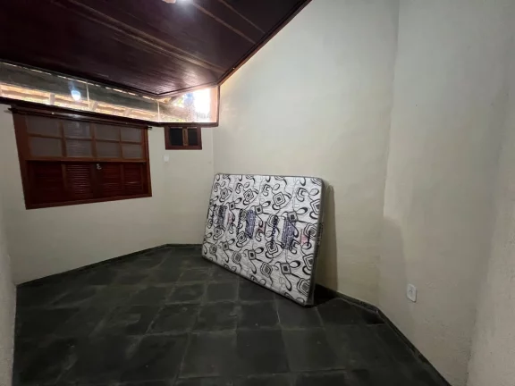 Imagem Vendo casa rústica, em ótimo estado de conservação, ótima localização