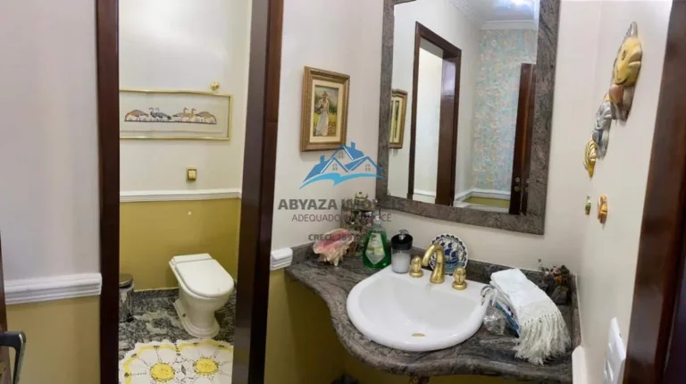 Imagem Casa a Venda em Carapicuíba no Centro 5 quartos