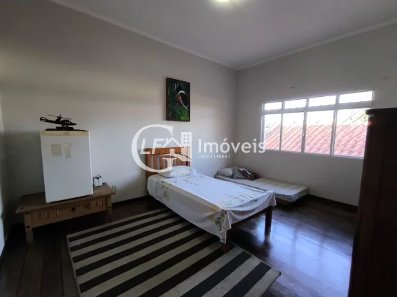 Imagem Oportunidade única: Casa comercial com 7 quartos e 6 vagas de garagem na Vila Carvalho, Campo Grande-MS!