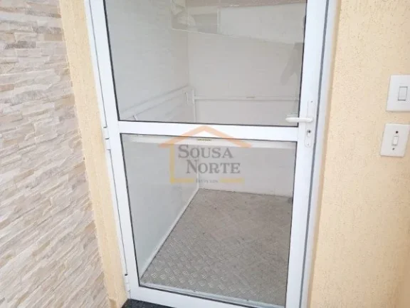 Imagem Casa em condomínio com 68m², 2 dormitórios, sendo 2 suites, 3 banheiros no total, sala para dois ...