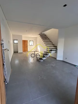 Imagem Sobrado Geminado em fase final no Saguaçu próximo do colégio Bom Jesus!