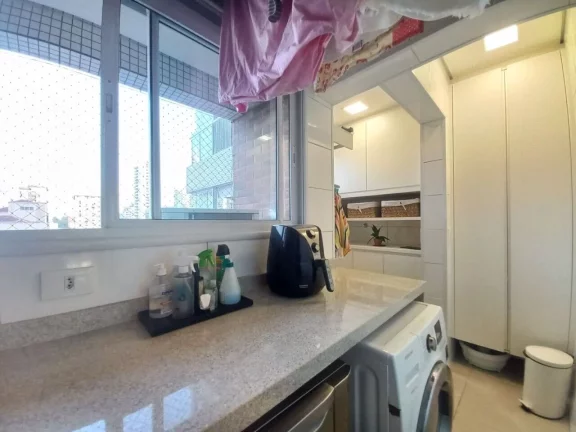 Imagem Apartamento Alto Padrão à venda com 3 suítes e Varanda Gourmet no Embaré de Santos/SP