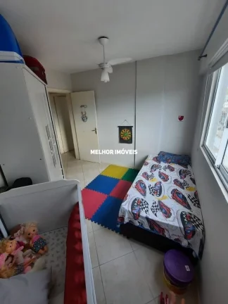 Imagem Apartamento Semi Mobiliado á Venda com 02 Dormitórios sendo 01 Suíte localizado no Bairro Santa Terezinha em Camboriú - SC