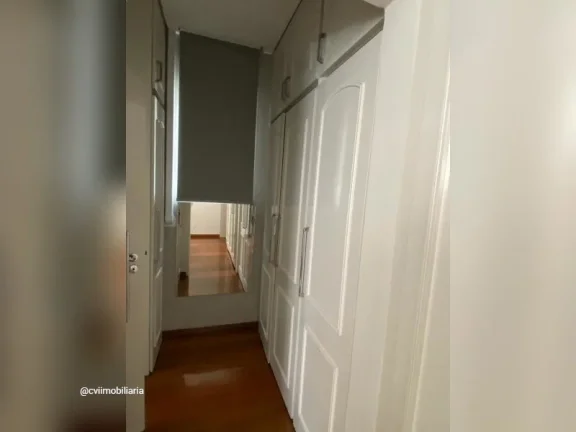 Imagem Excelente apartamento 4 quartos, finamente decorado, com 160mts, em ótima localização!
Ao Lado de...