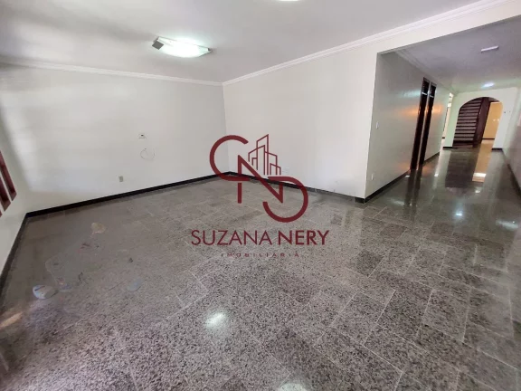 Imagem CASA COM 5 QUARTOS EM CANDELARIA