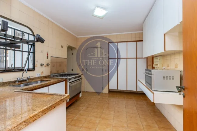 Imagem Apartamento à venda em Perdizes, São Paulo-SP: 4 quartos, 2 suítes, 2 salas, 5 banheiros, 2 vagas e 216m² de área.