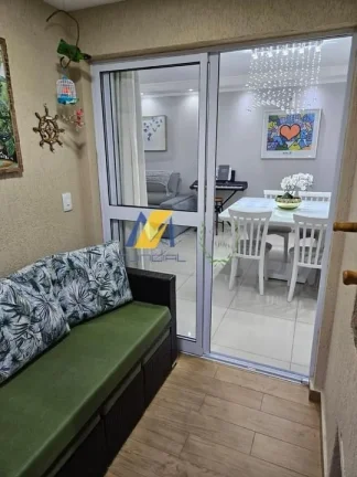 Imagem Apto com 3 dormitórios e 2 vagas para Venda na Vila Guiomar