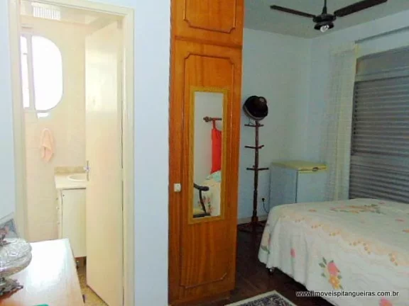 Imagem Pitangueiras - Uma quadra do mar - 135 m² úteis - Garagem.