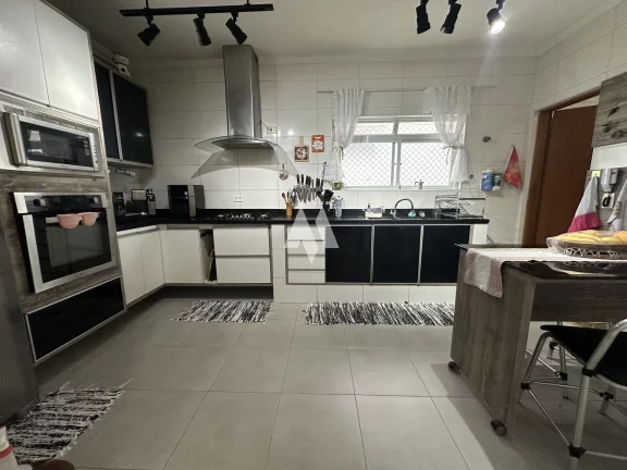 Imagem Casa alta à venda no bairro da Aparecida
