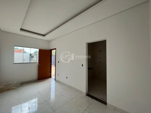 Imagem Ampla casa nova - 1 suíte e 2 quartos