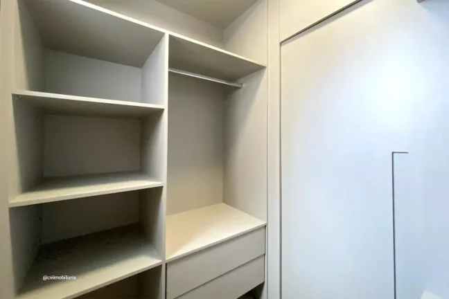Imagem Planta de 3 quartos revertida em 2 suítes e sala ampliada com definitiva de toda a cidade, sol da m...