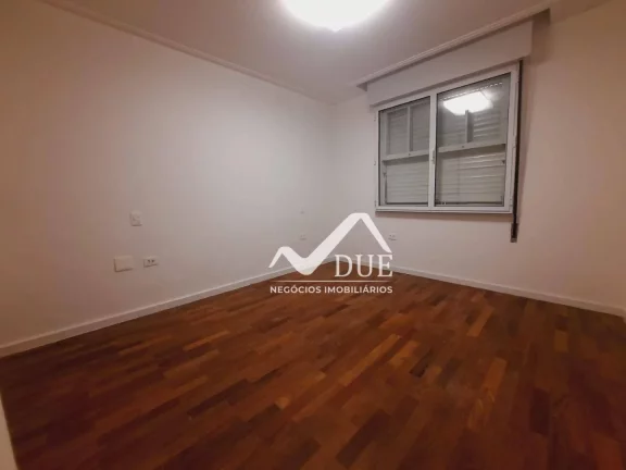 Imagem Apartamento com 3 quartos, ampla cozinha, vaga demarcada à venda, 135 m² por R$ 690.000 - José Menino - Santos/SP