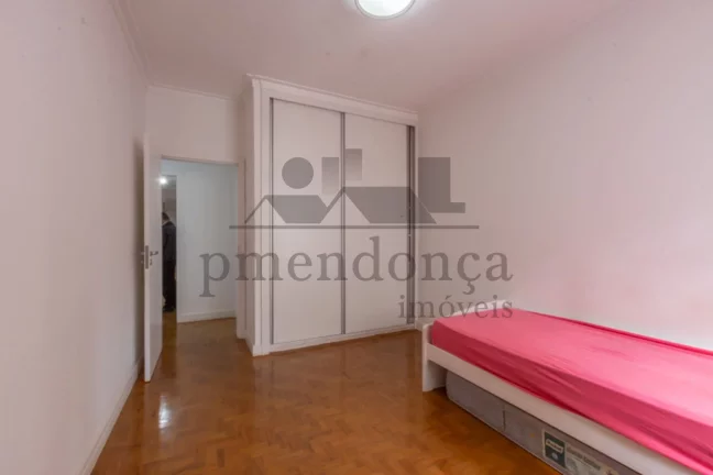 Imagem Apartamento reformado em Higienópolis com 188m², pronto para morar.