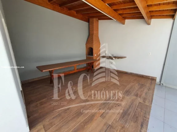 Imagem Casa para Venda em Araras, Centro, 3 dormitórios, 1 suíte, 1 banheiro, 3 vagas