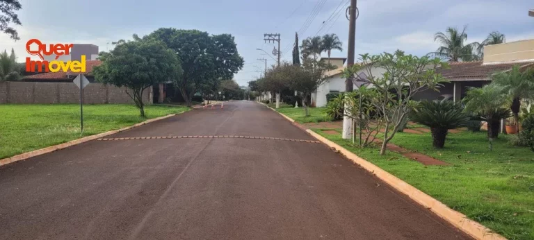 Imagem Terreno de 620m² em Condomínio no Centro de Cravinhos-SP Quer Imóvel